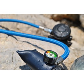 mini underwater oxygen tank